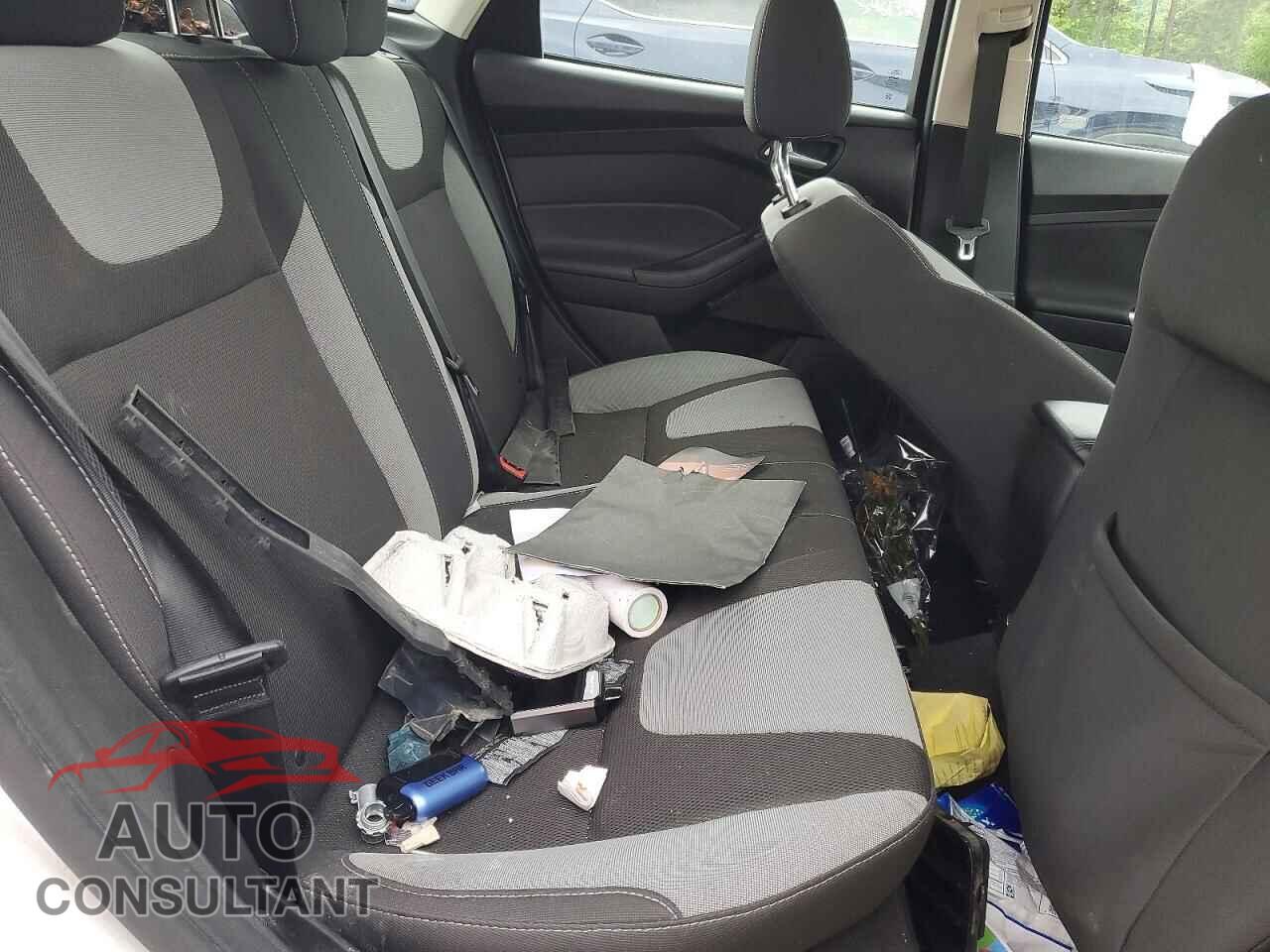 FORD FOCUS 2012 - 1FAHP3F2XCL381180
