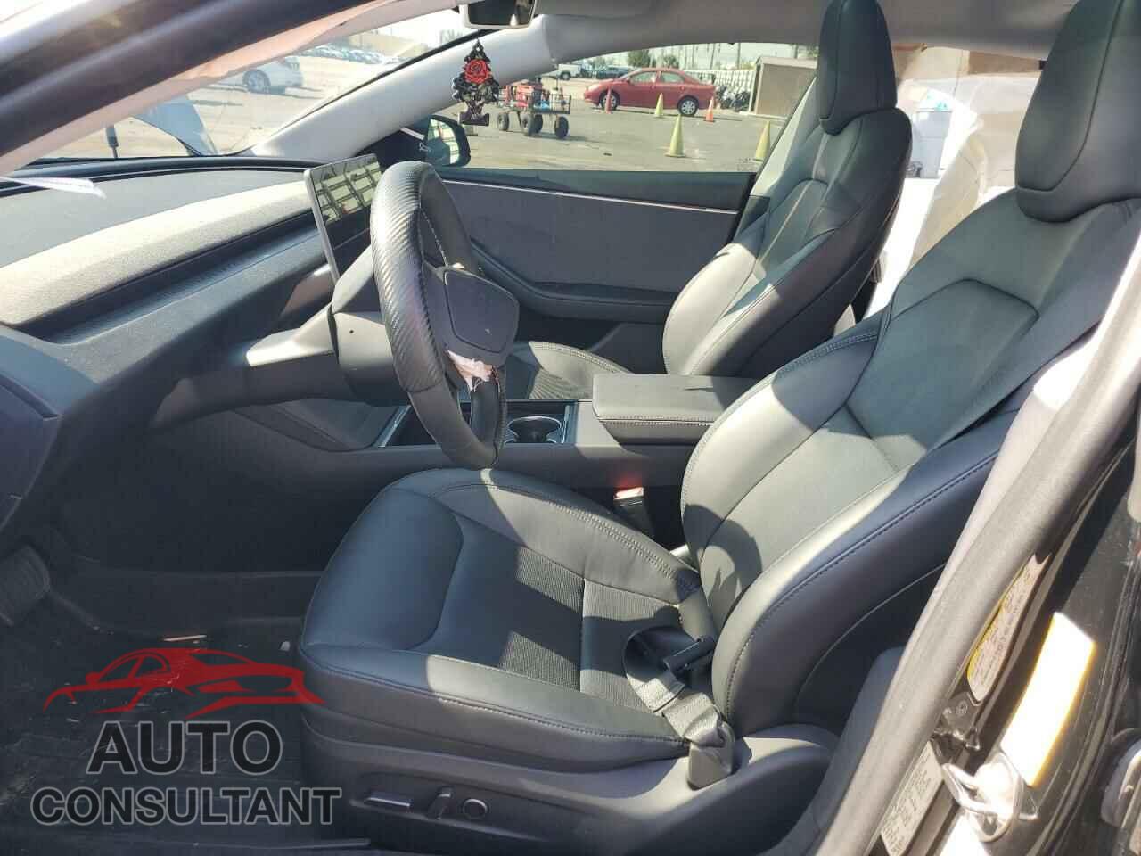 TESLA MODEL 3 2024 - 5YJ3E1EAXRF743835