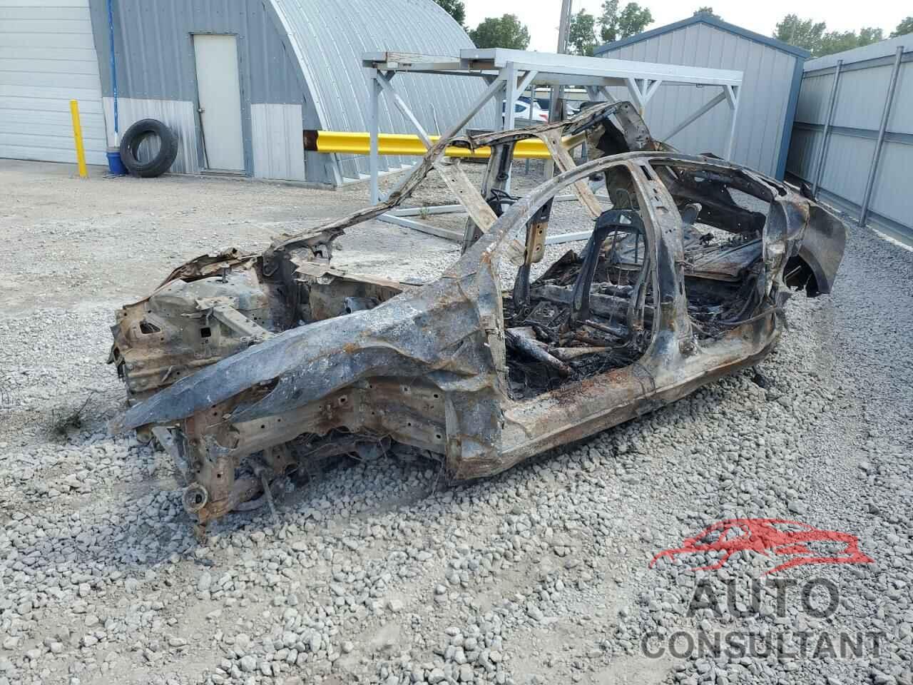 TESLA MODEL 3 2019 - 5YJ3E1EB5KF408349