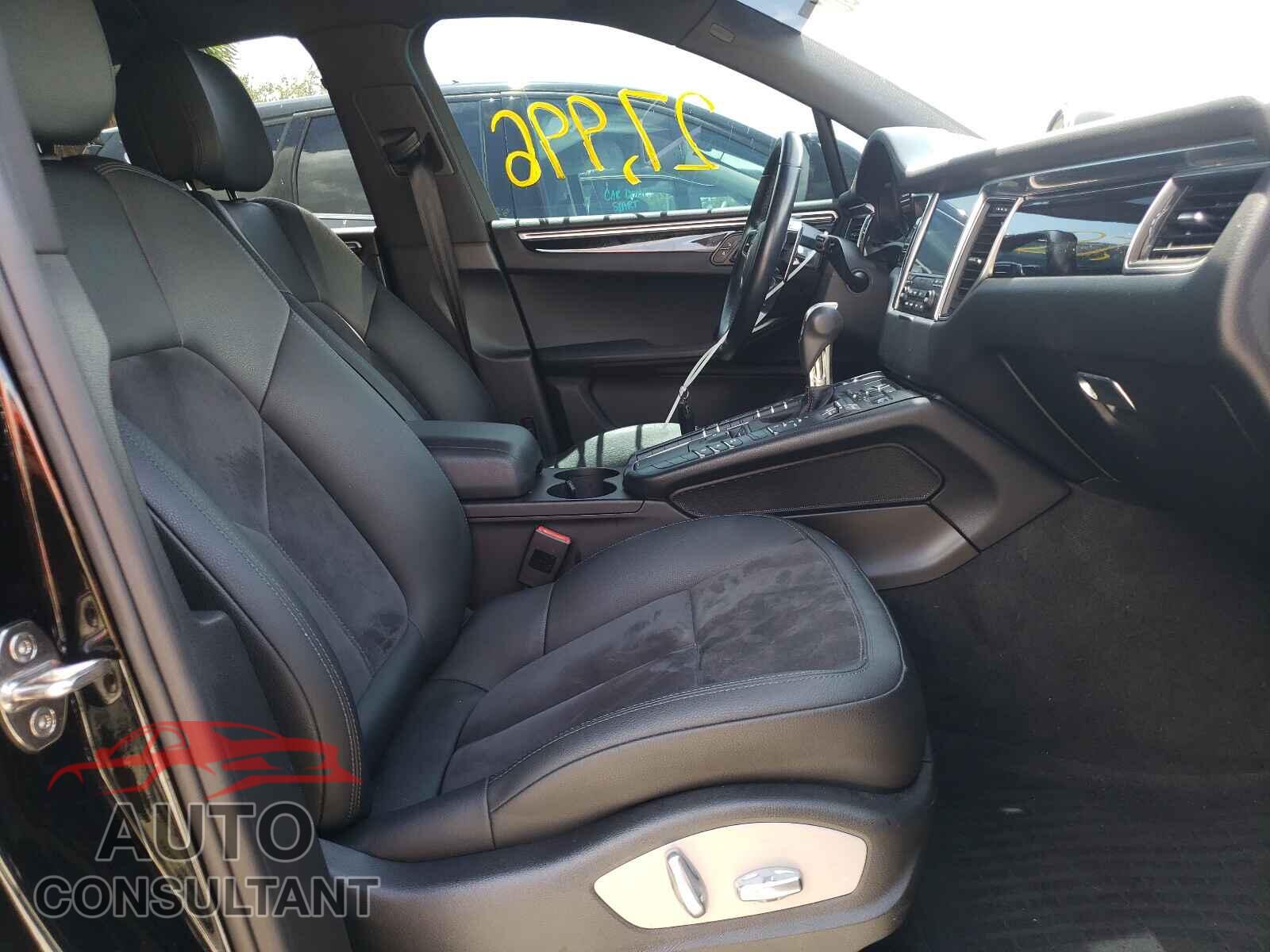 PORSCHE MACAN 2017 - WP1AA2A5XHLB00347
