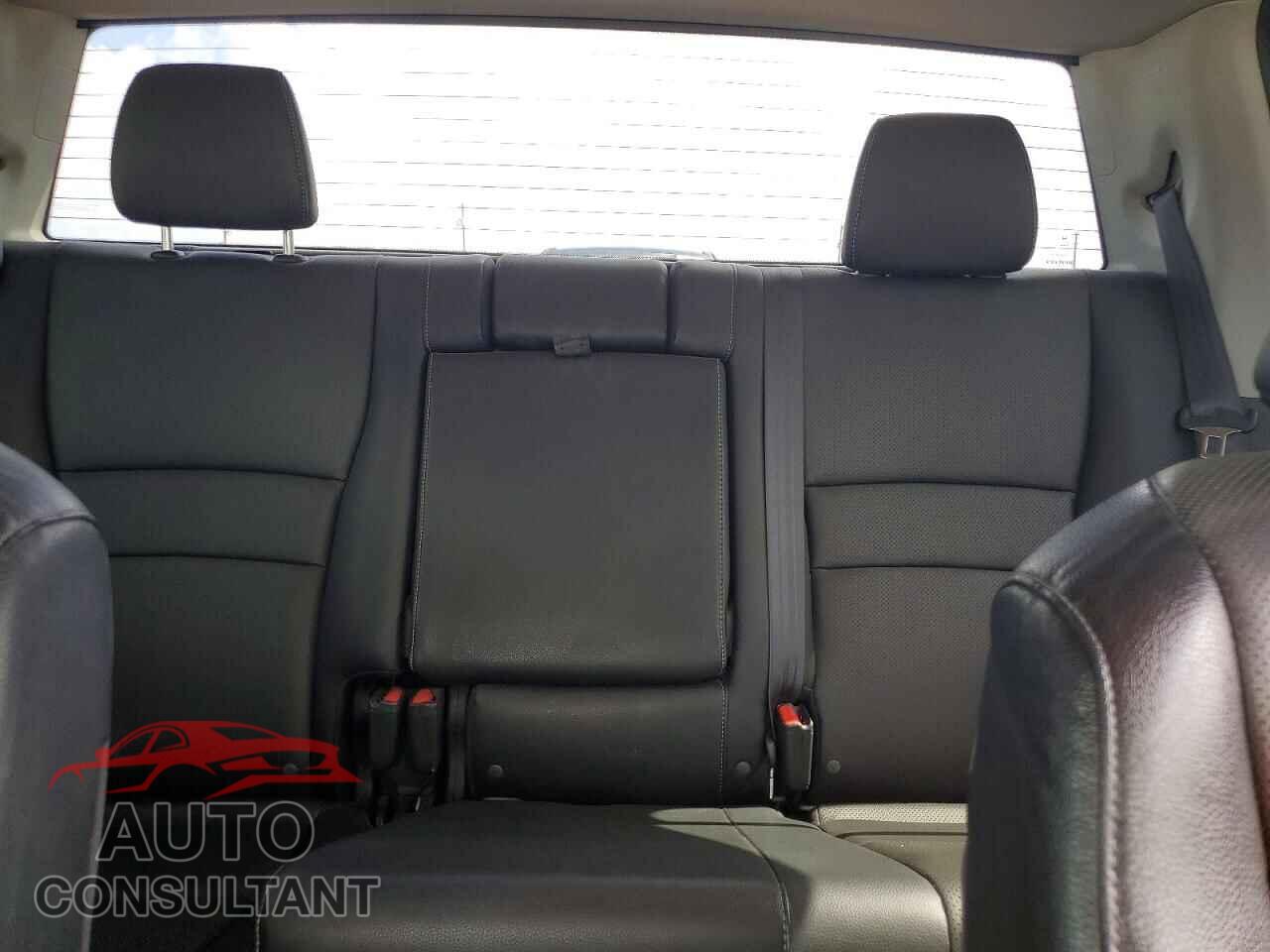 HONDA RIDGELINE 2017 - 5FPYK2F64HB009406