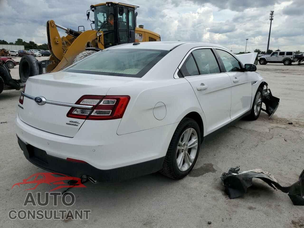 FORD TAURUS 2017 - 1FAHP2E85HG146475
