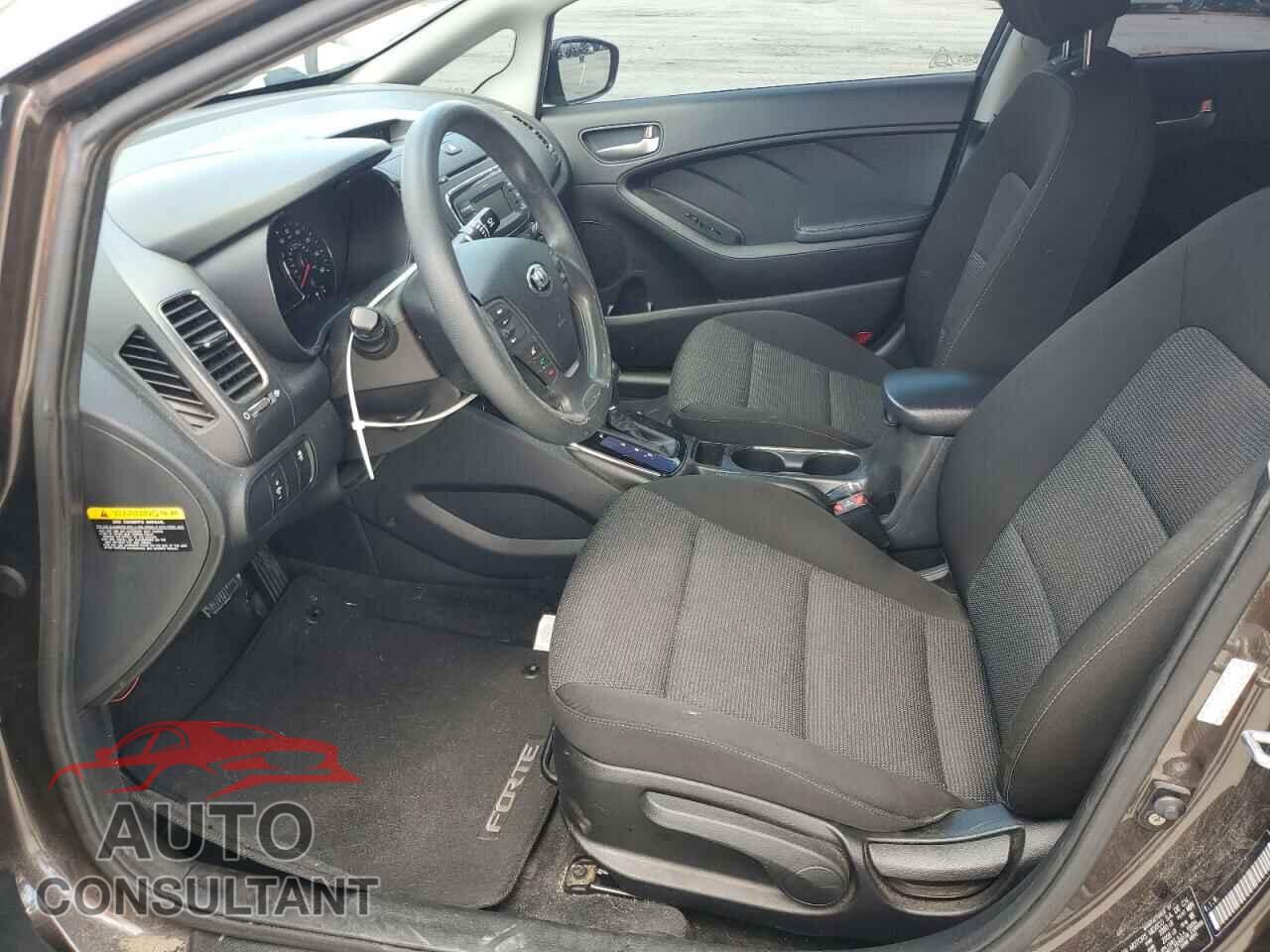 KIA FORTE 2017 - 3KPFK4A75HE018357