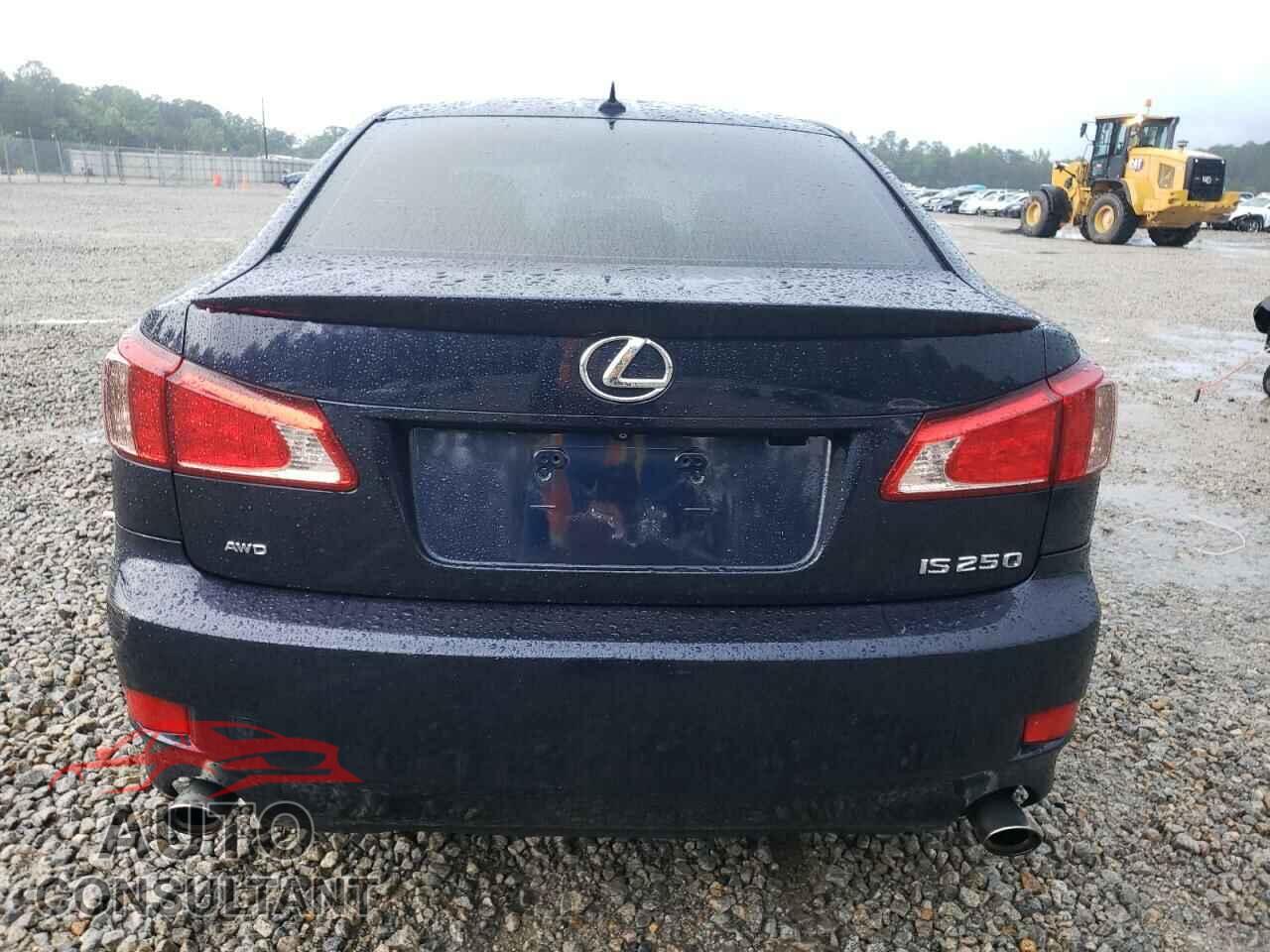 LEXUS IS 2012 - JTHCF5C26C2035865
