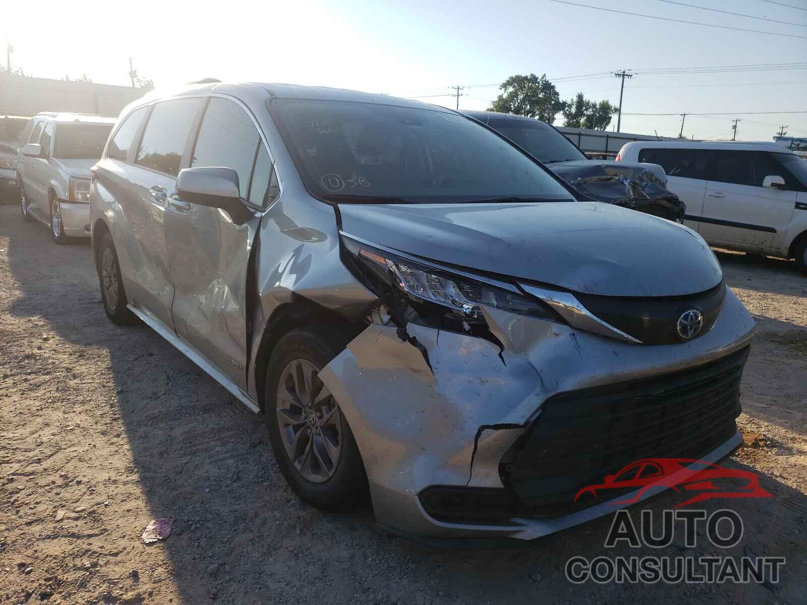 TOYOTA SIENNA 2021 - 5TDKRKEC1MS004994