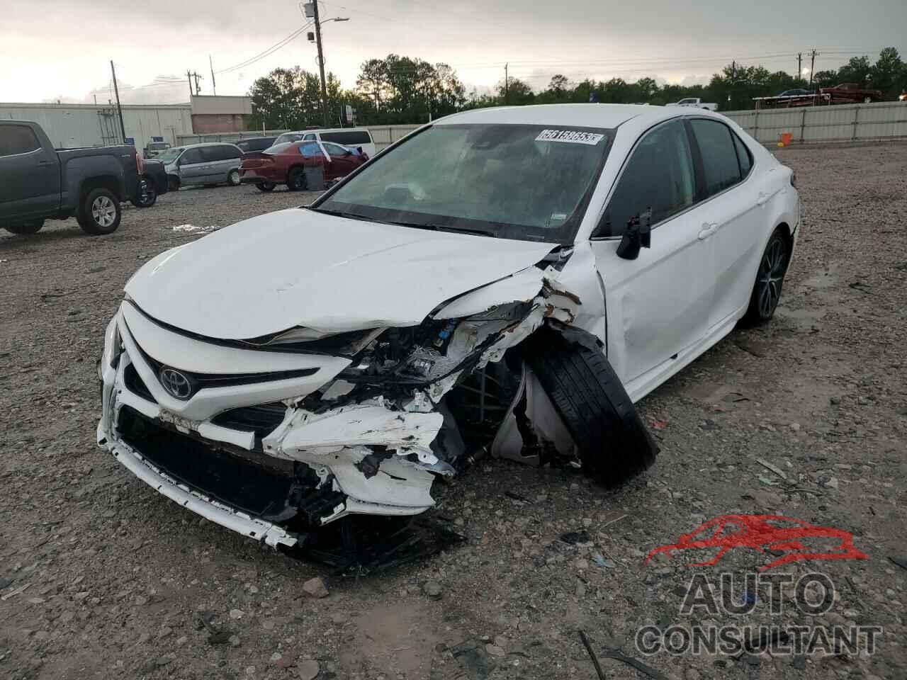 TOYOTA CAMRY 2021 - 4T1G11AK8MU522211