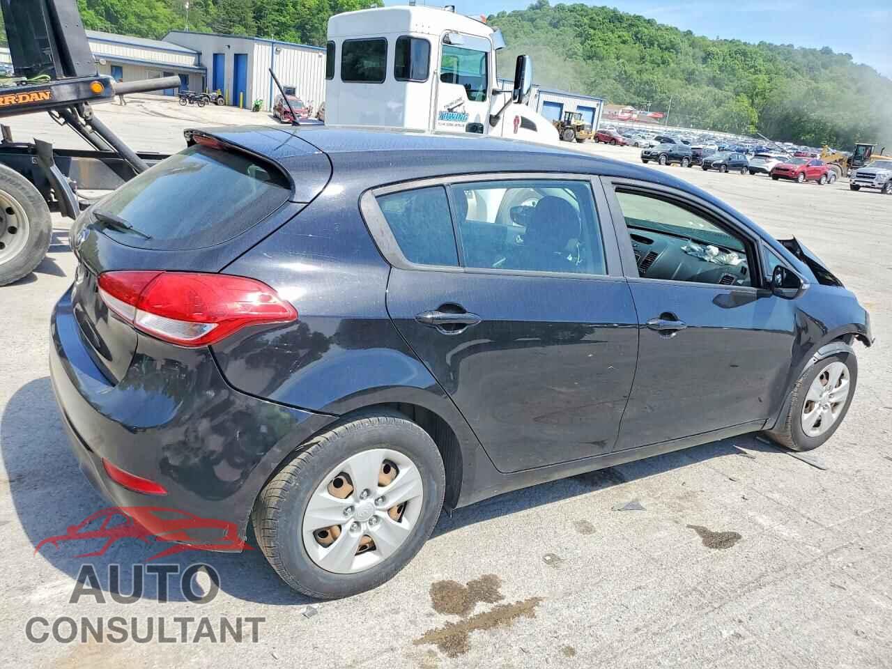 KIA FORTE 2017 - KNAFK5A83H5696855