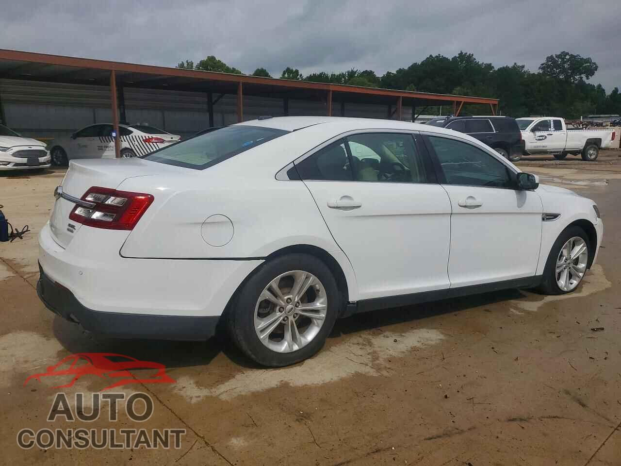 FORD TAURUS 2015 - 1FAHP2E95FG154615