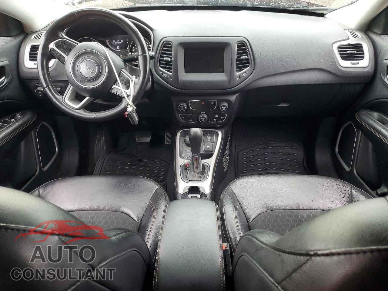 JEEP COMPASS 2019 - 3C4NJDBB1KT679100