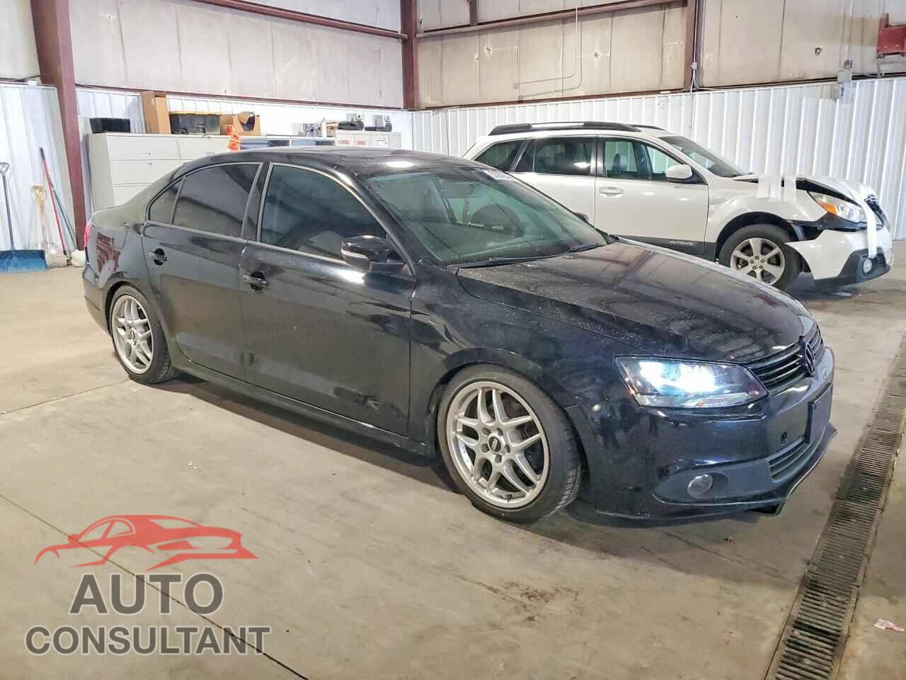VOLKSWAGEN JETTA 2011 - 3VW3L7AJ4BM112995