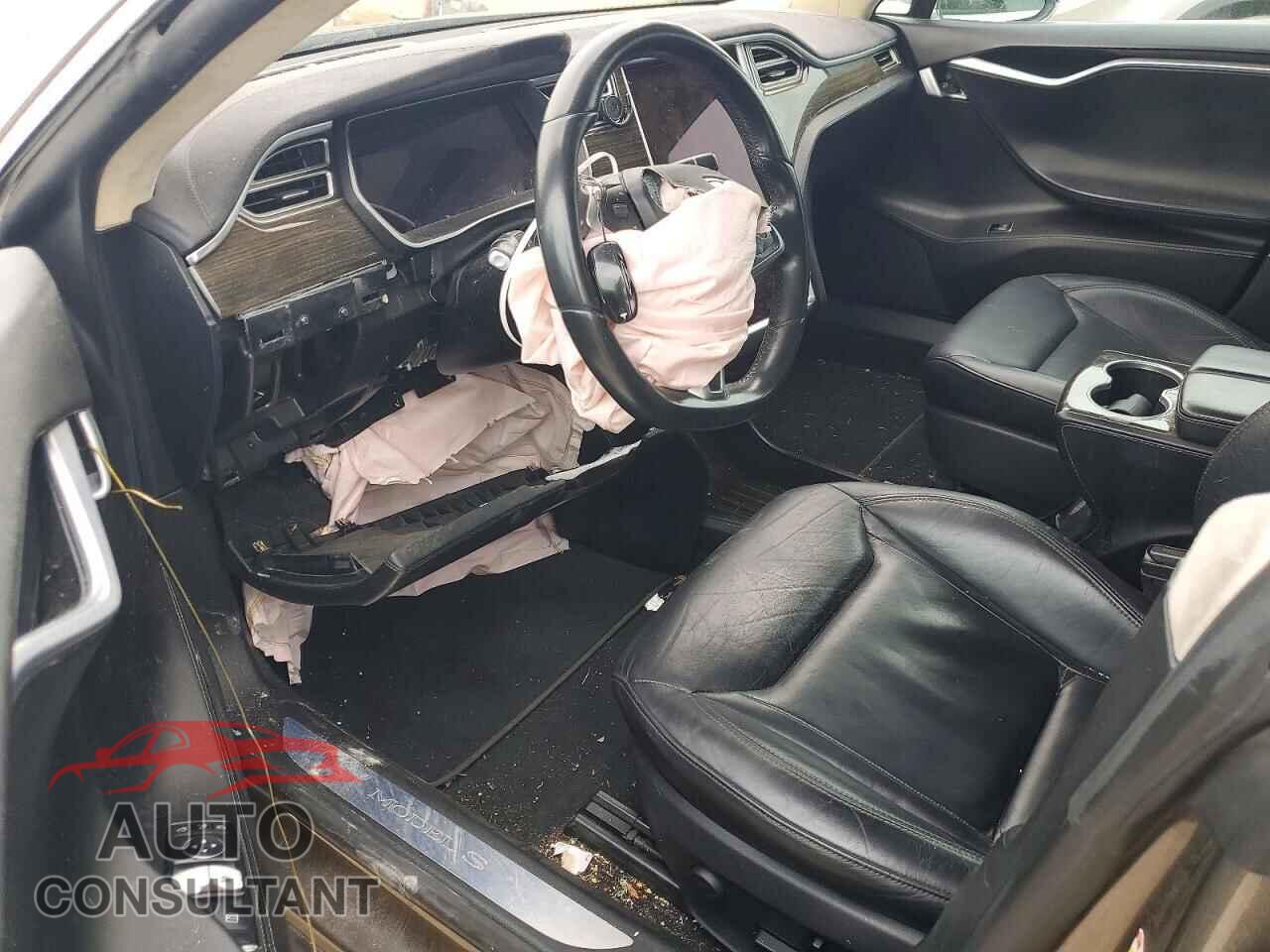 TESLA MODEL S 2015 - 5YJSA1E25FF110879