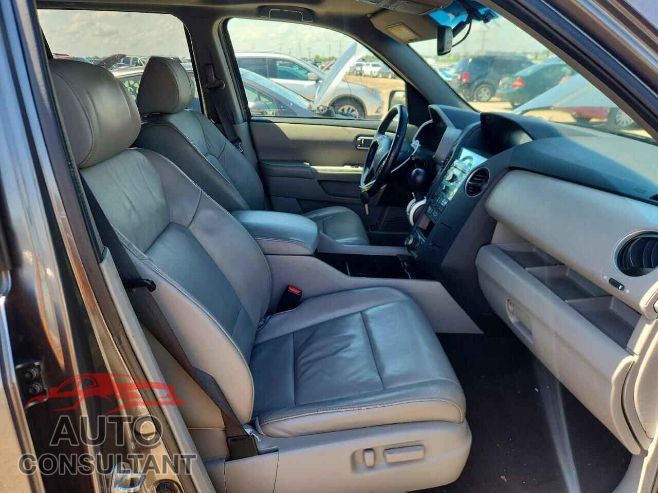 HONDA PILOT 2011 - 5FNYF4H72BB051711