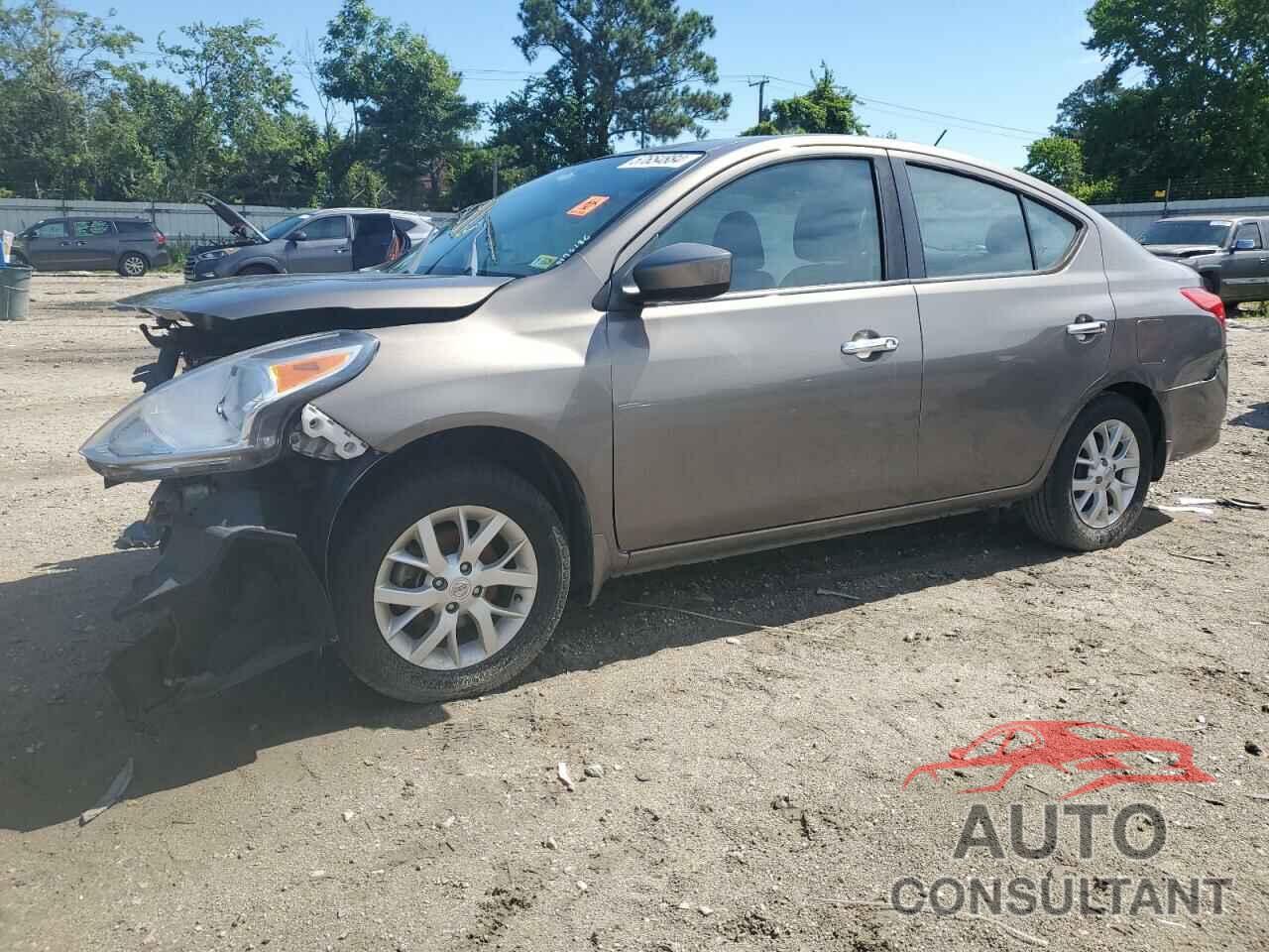 NISSAN VERSA 2017 - 3N1CN7AP5HL872565