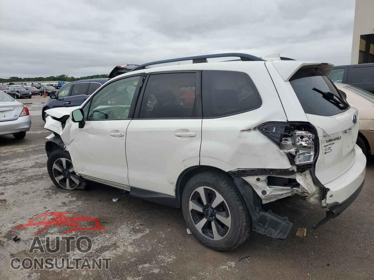 SUBARU FORESTER 2018 - JF2SJADC2JH575687