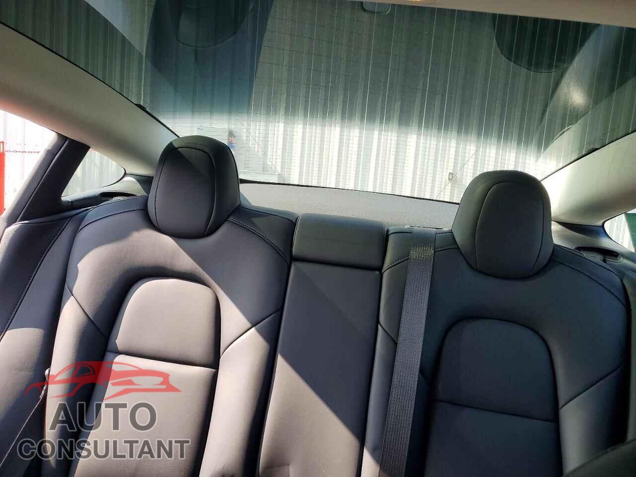 TESLA MODEL 3 2023 - 5YJ3E1EA7PF573673