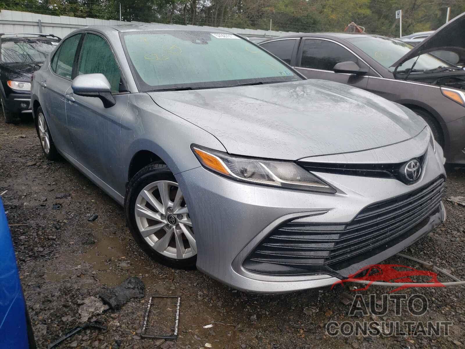 TOYOTA CAMRY 2021 - 4T1C11BK8MU031036