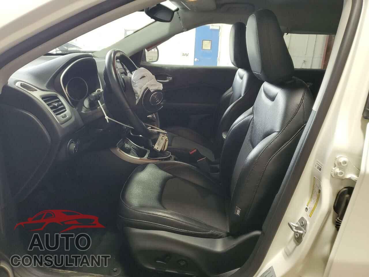 JEEP COMPASS 2017 - 3C4NJDBB1HT681549