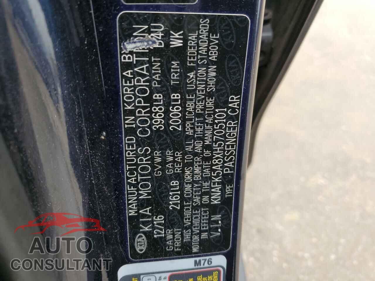 KIA FORTE 2017 - KNAFK5A8XH5705101