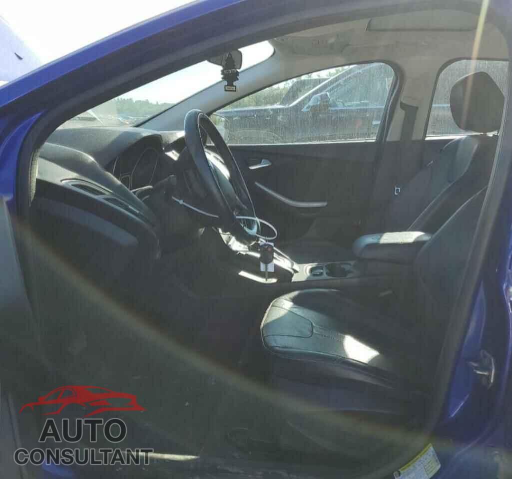 FORD FOCUS 2013 - 1FADP3F22DL211637