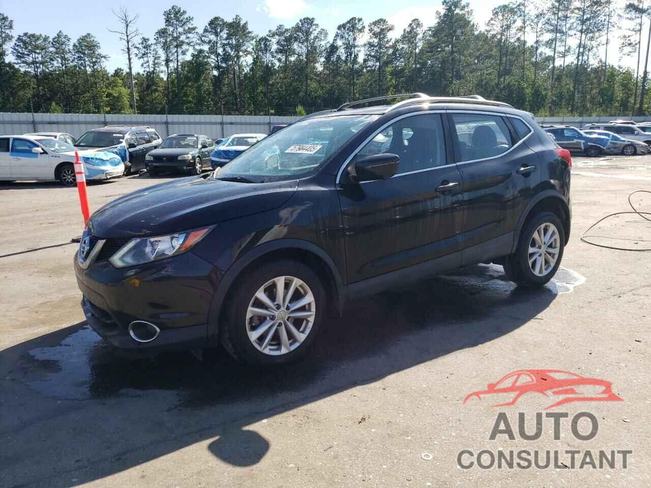 NISSAN ROGUE 2018 - JN1BJ1CP4JW108563
