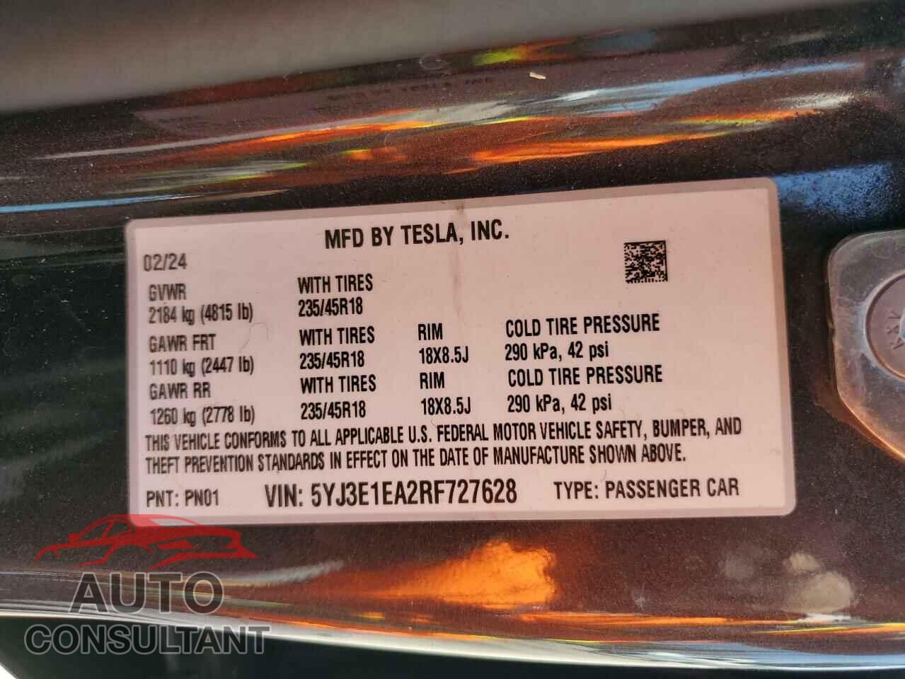 TESLA MODEL 3 2024 - 5YJ3E1EA2RF727628