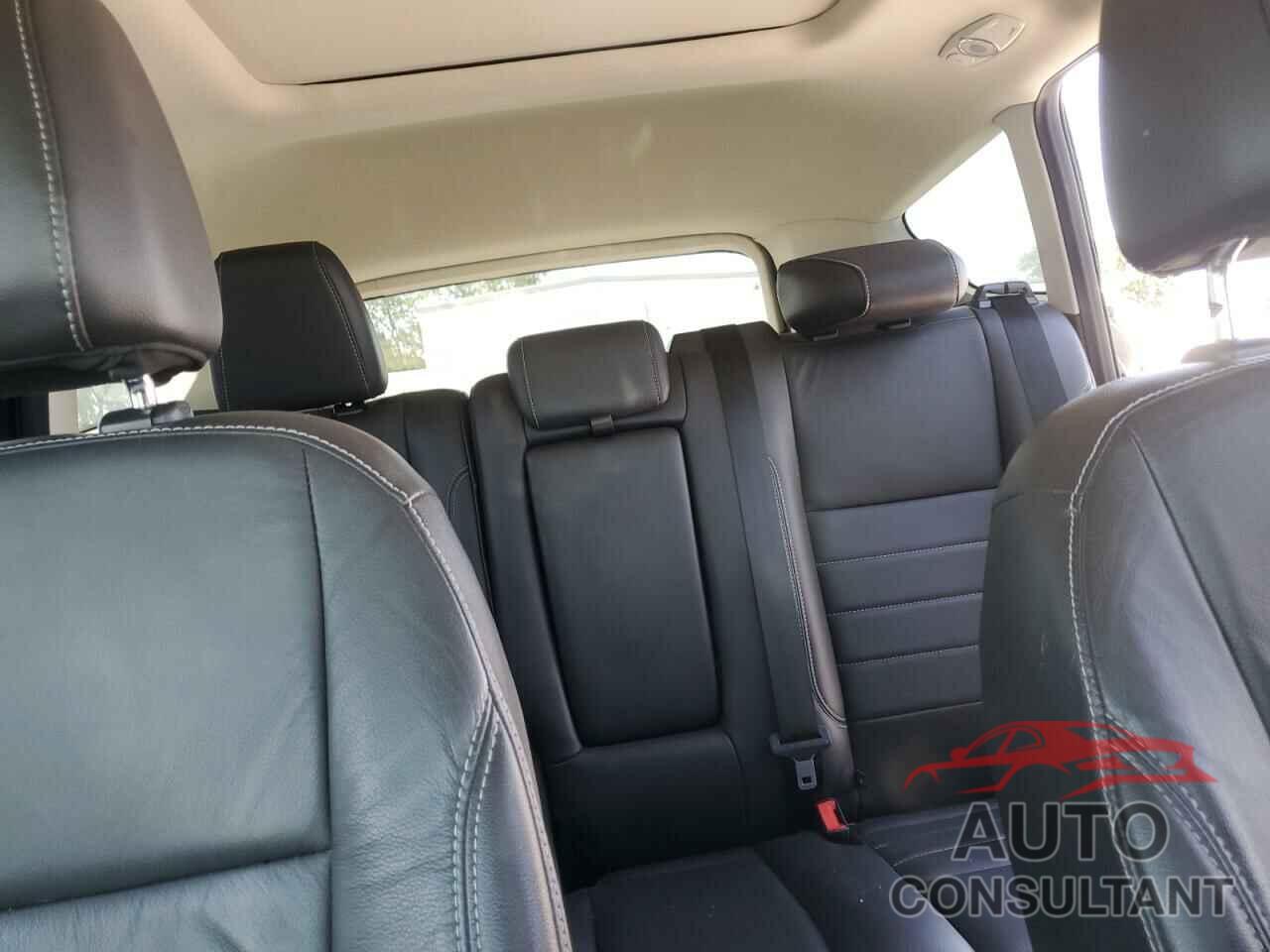 FORD ESCAPE 2016 - 1FMCU9J94GUC60287