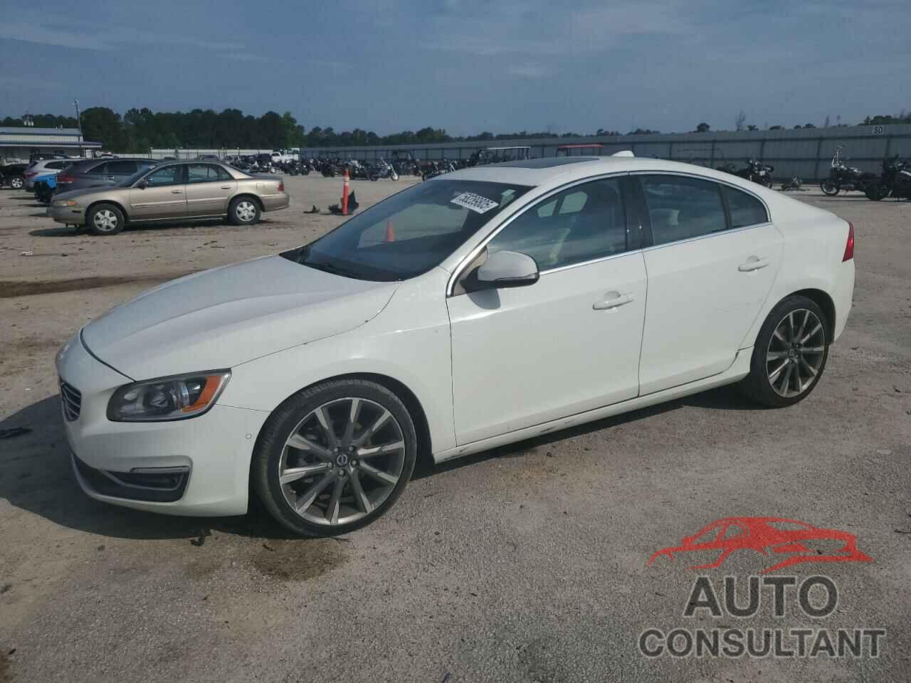 VOLVO S60 2015 - YV140MFC4F1306934