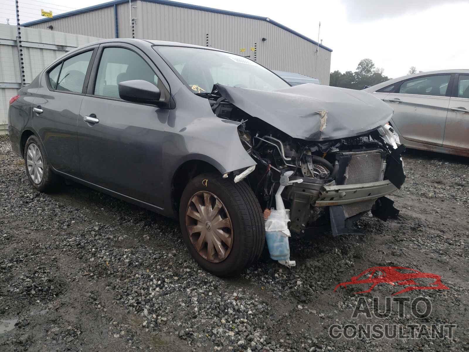 NISSAN VERSA 2018 - 3N1CN7AP1JL842159