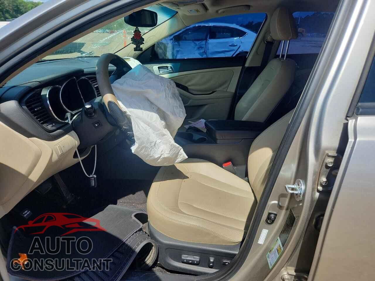 KIA OPTIMA 2011 - KNAGN4A79B5128811