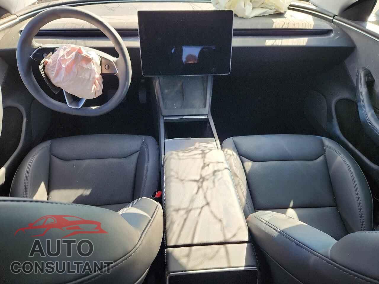 TESLA MODEL 3 2024 - 5YJ3E1EA2RF725569