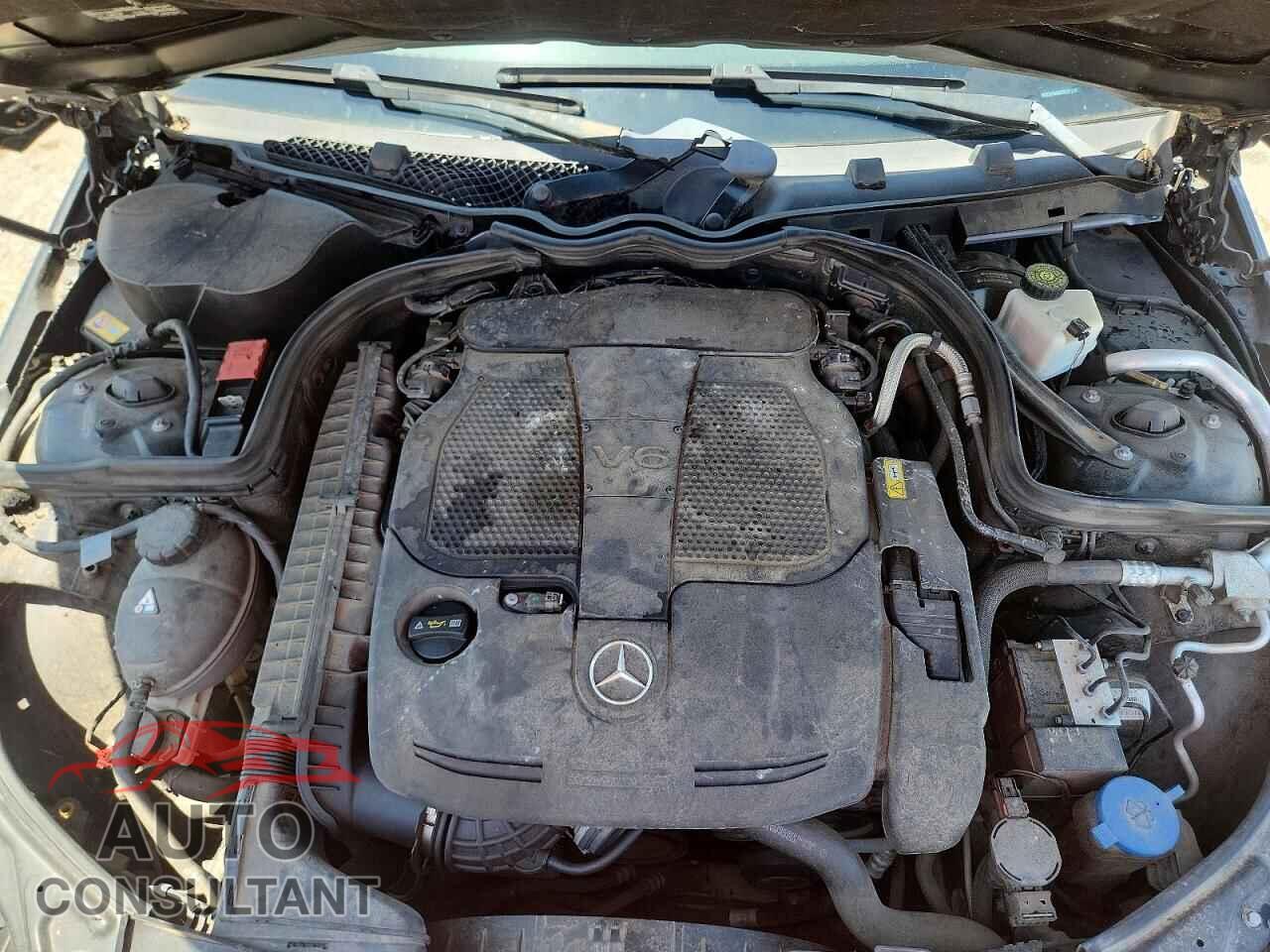 MERCEDES-BENZ C-CLASS 2013 - WDDGF8AB2DR297226