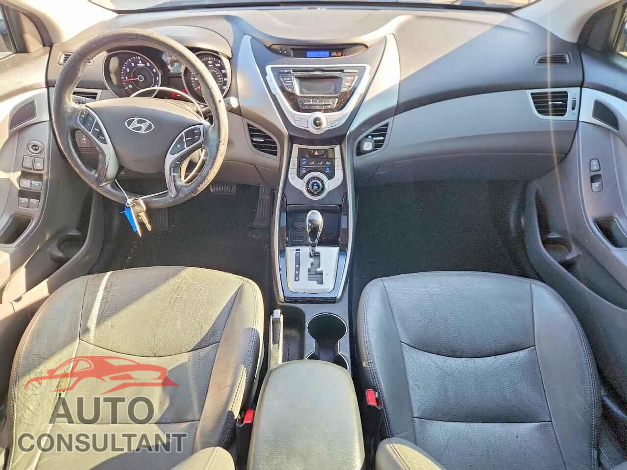 HYUNDAI ELANTRA 2012 - 5NPDH4AE4CH141673