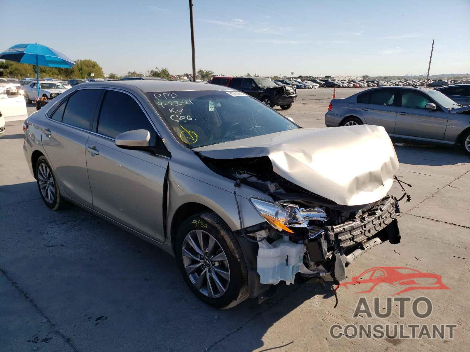TOYOTA CAMRY 2016 - 4T4BF1FK8GR556129