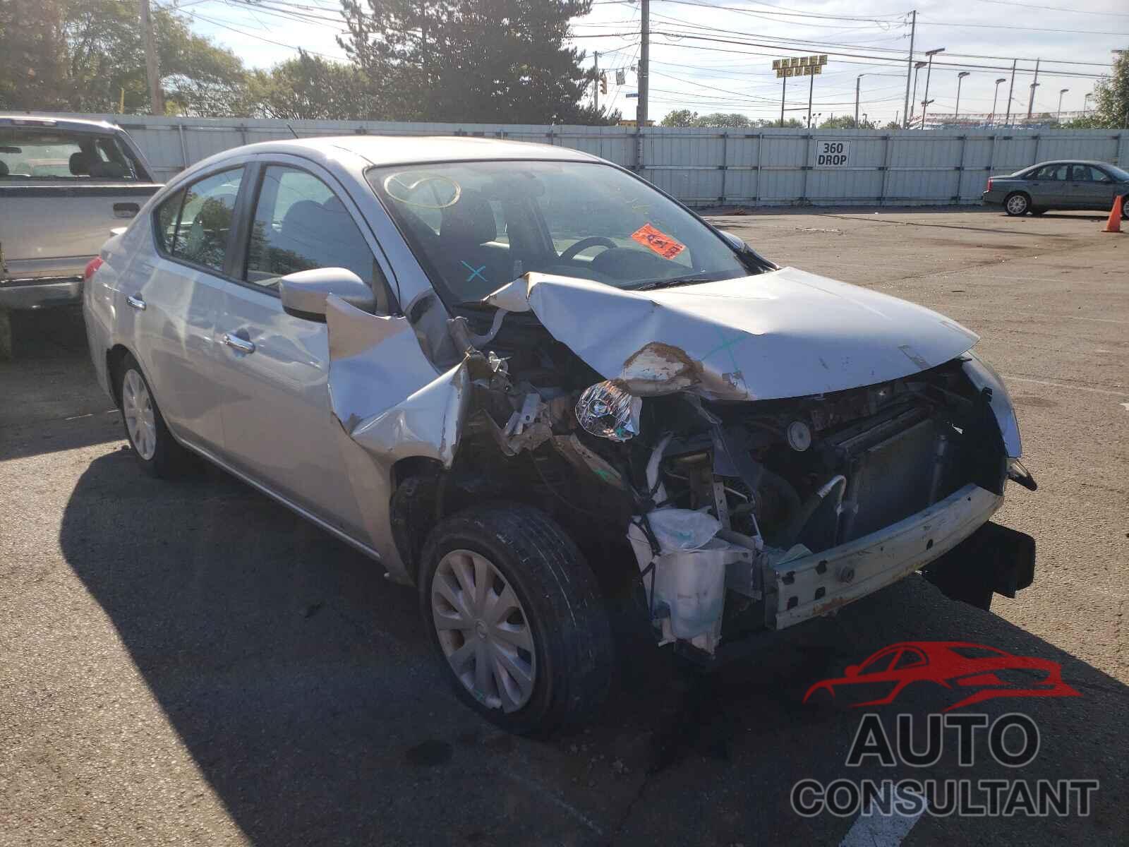 NISSAN VERSA 2018 - 3N1CN7AP7JL801101