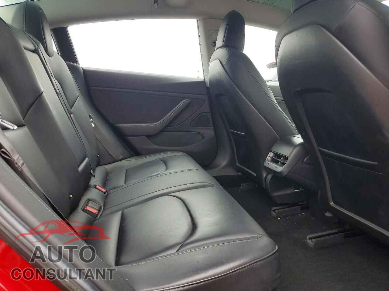 TESLA MODEL 3 2018 - 5YJ3E1EA8JF012941