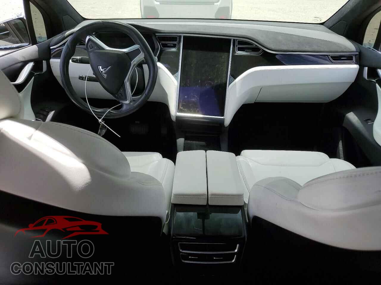 TESLA MODEL X 2017 - 5YJXCBE28HF049634