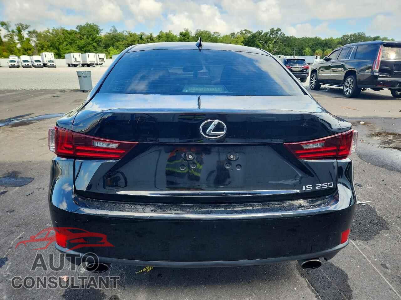 LEXUS IS 2014 - JTHBF1D29E5018708