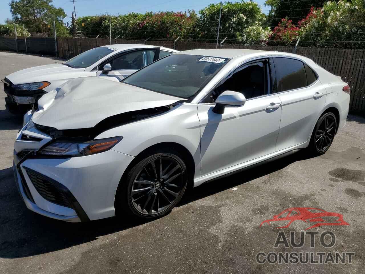 TOYOTA CAMRY 2021 - 4T1K61AKXMU603965