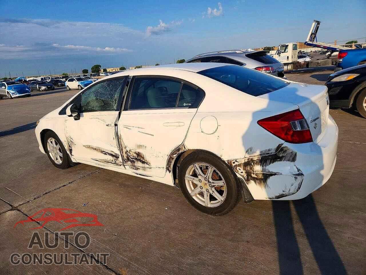 HONDA CIVIC 2012 - 2HGFB2F58CH596012