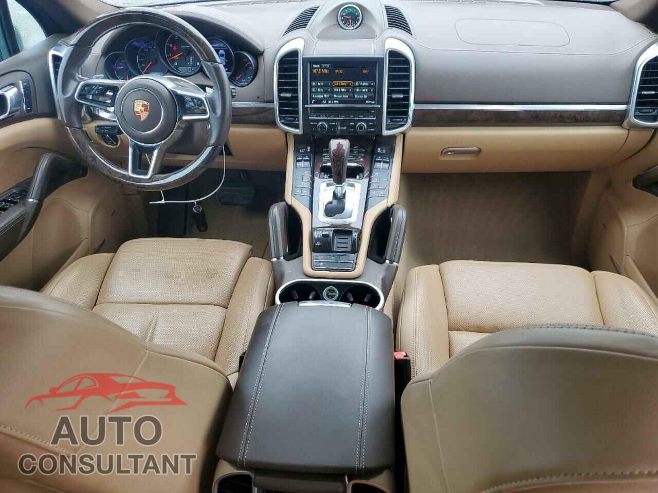 PORSCHE CAYENNE 2016 - WP1AA2A21GLA00867