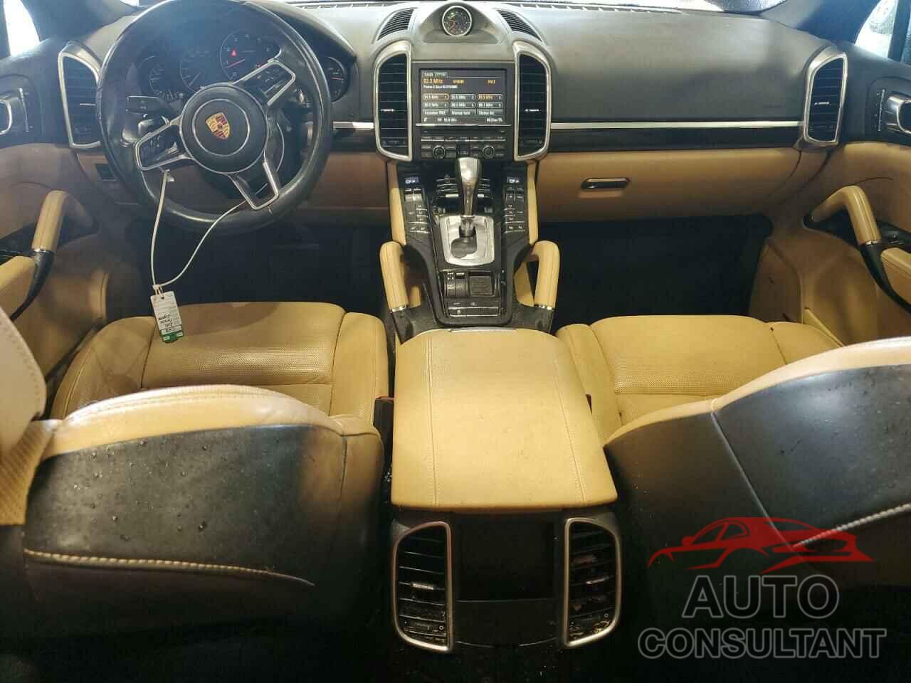 PORSCHE CAYENNE 2016 - WP1AA2A29GLA09185