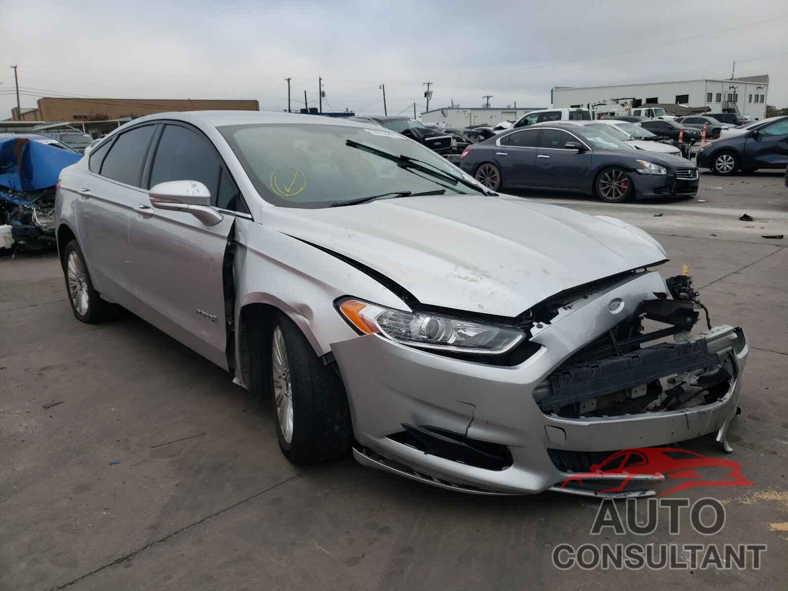 FORD FUSION 2016 - 3FA6P0LU8GR330019