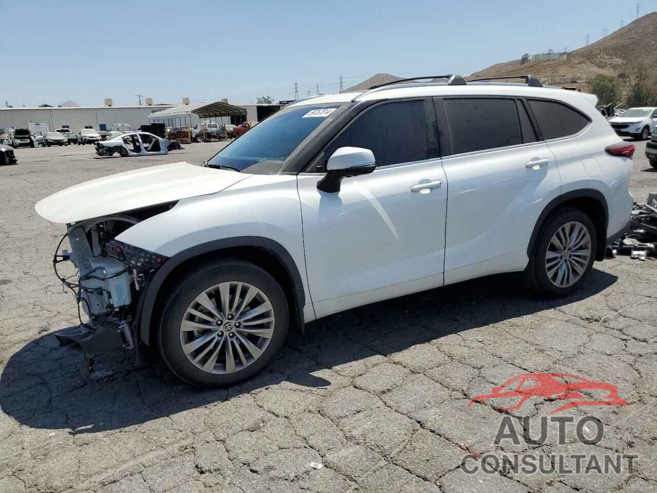 TOYOTA HIGHLANDER 2022 - 5TDFZRAH4NS127153