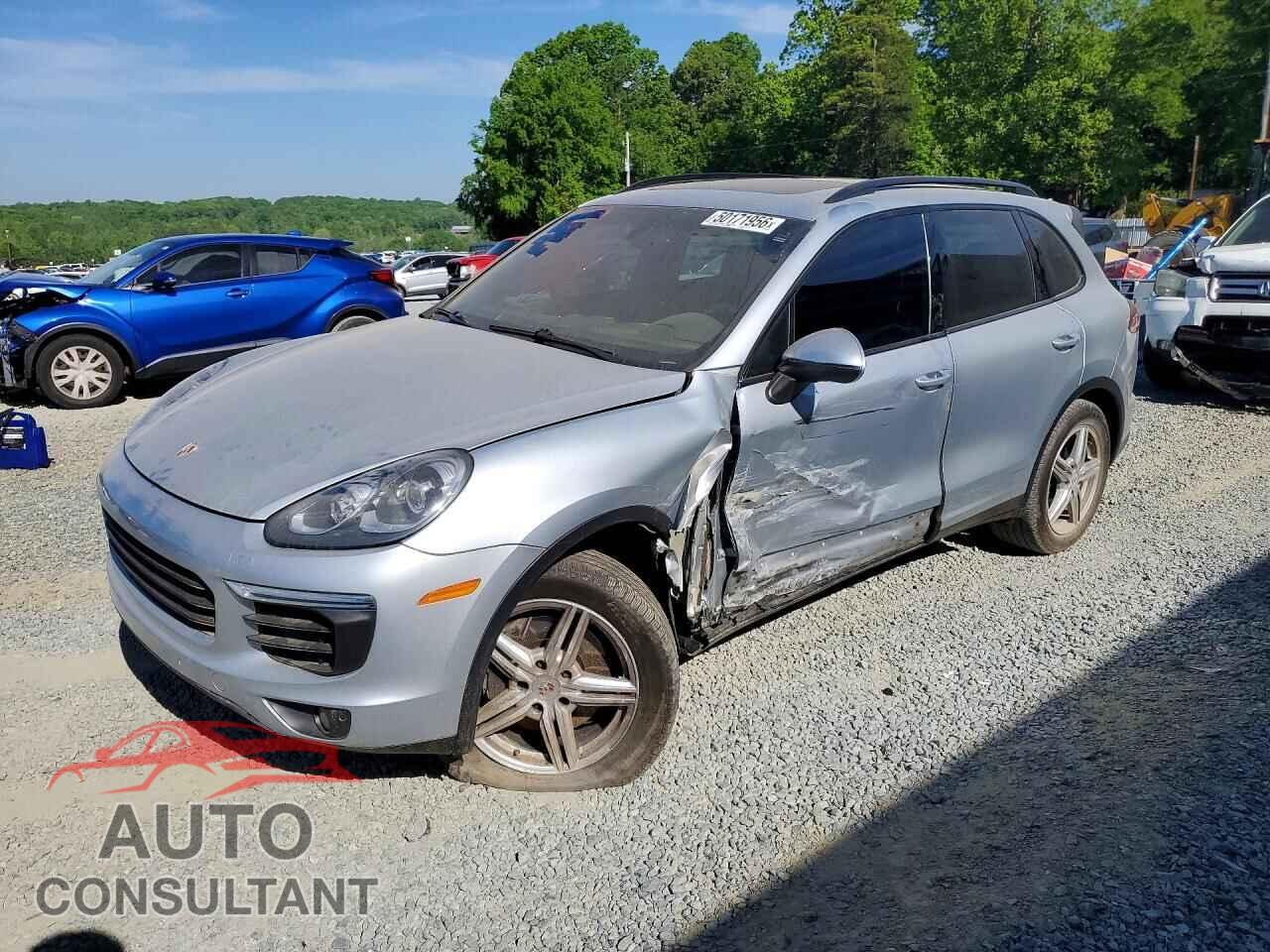 PORSCHE CAYENNE 2016 - WP1AA2A21GLA10136