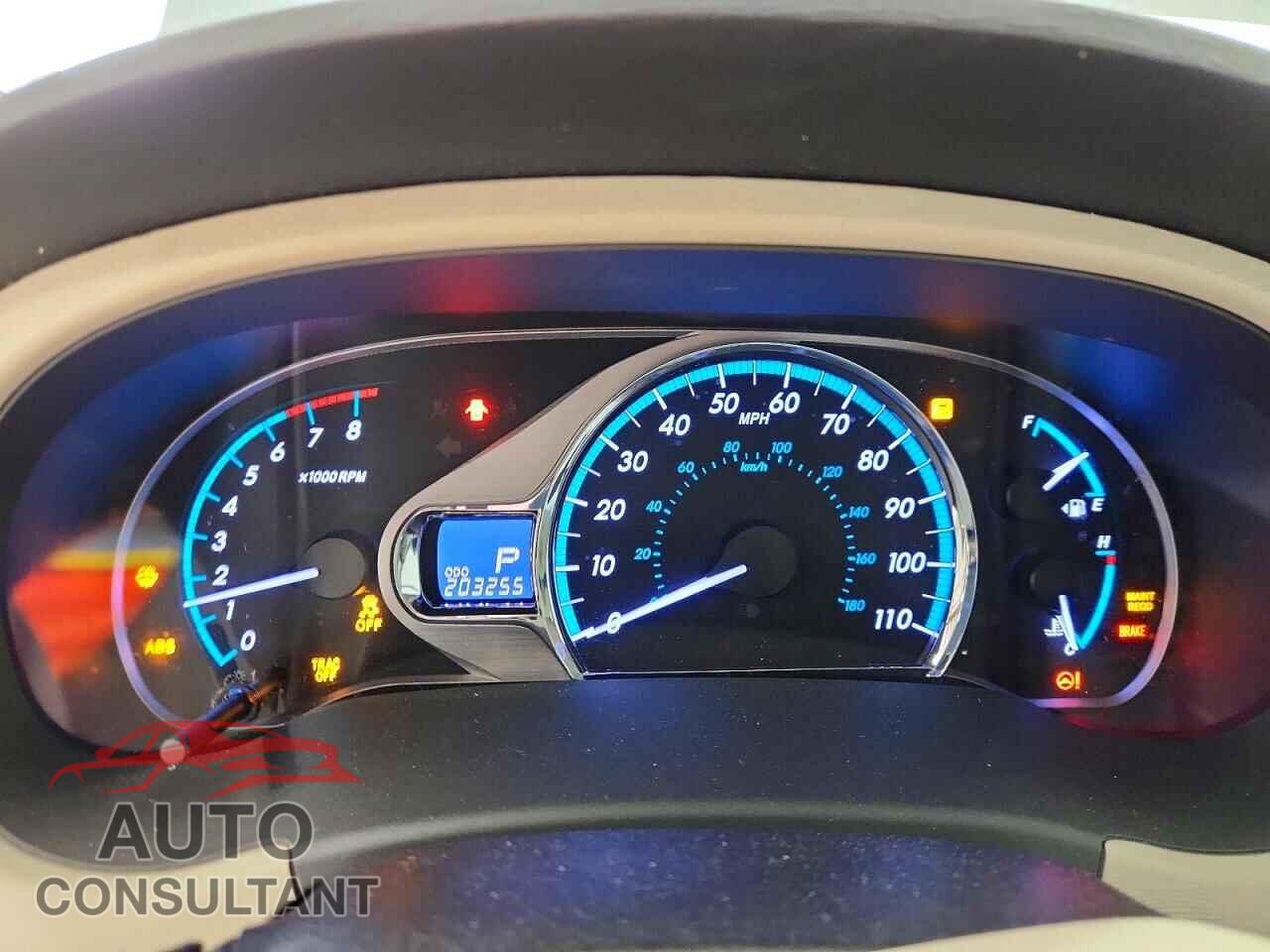 TOYOTA SIENNA 2013 - 5TDYK3DC8DS367640