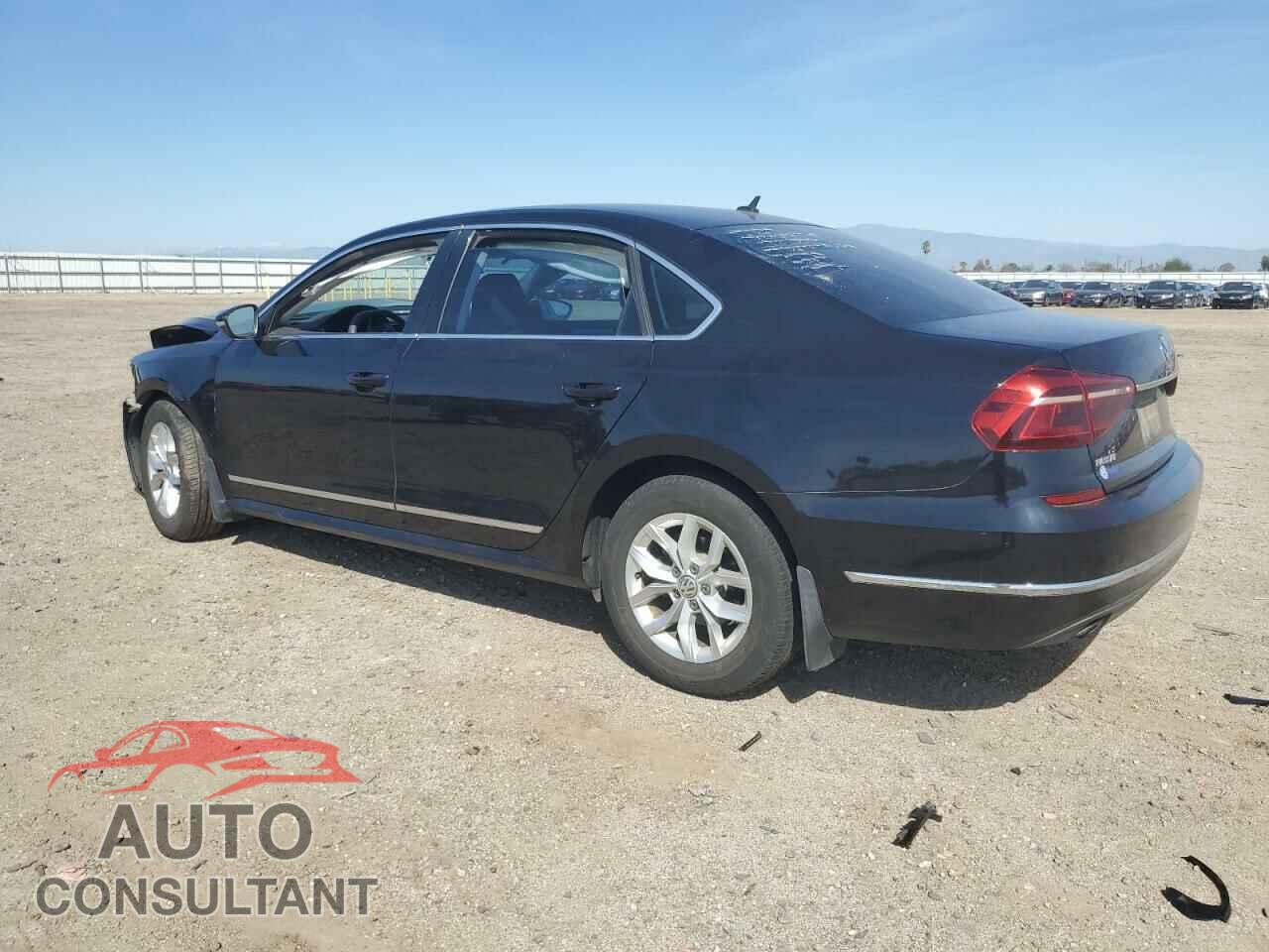 VOLKSWAGEN PASSAT 2017 - 1VWAT7A32HC013708