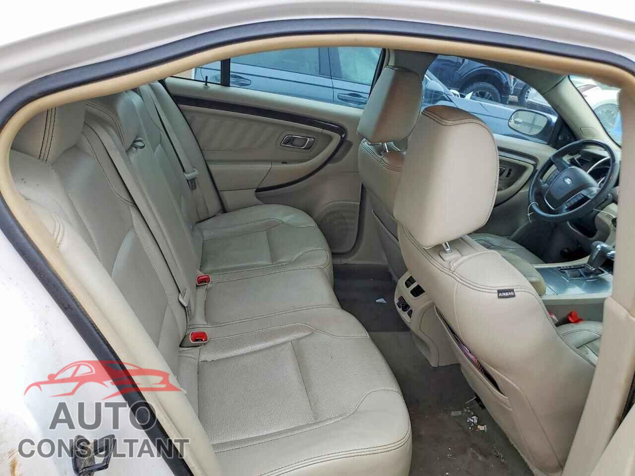 FORD TAURUS 2011 - 1FAHP2FW2BG102499
