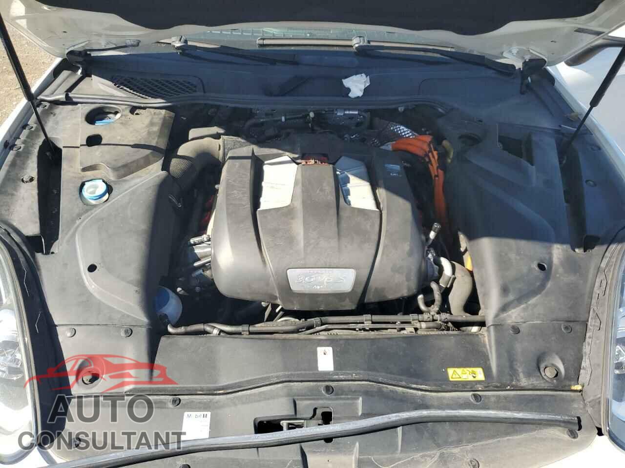 PORSCHE CAYENNE 2017 - WP1AE2A23HLA75138