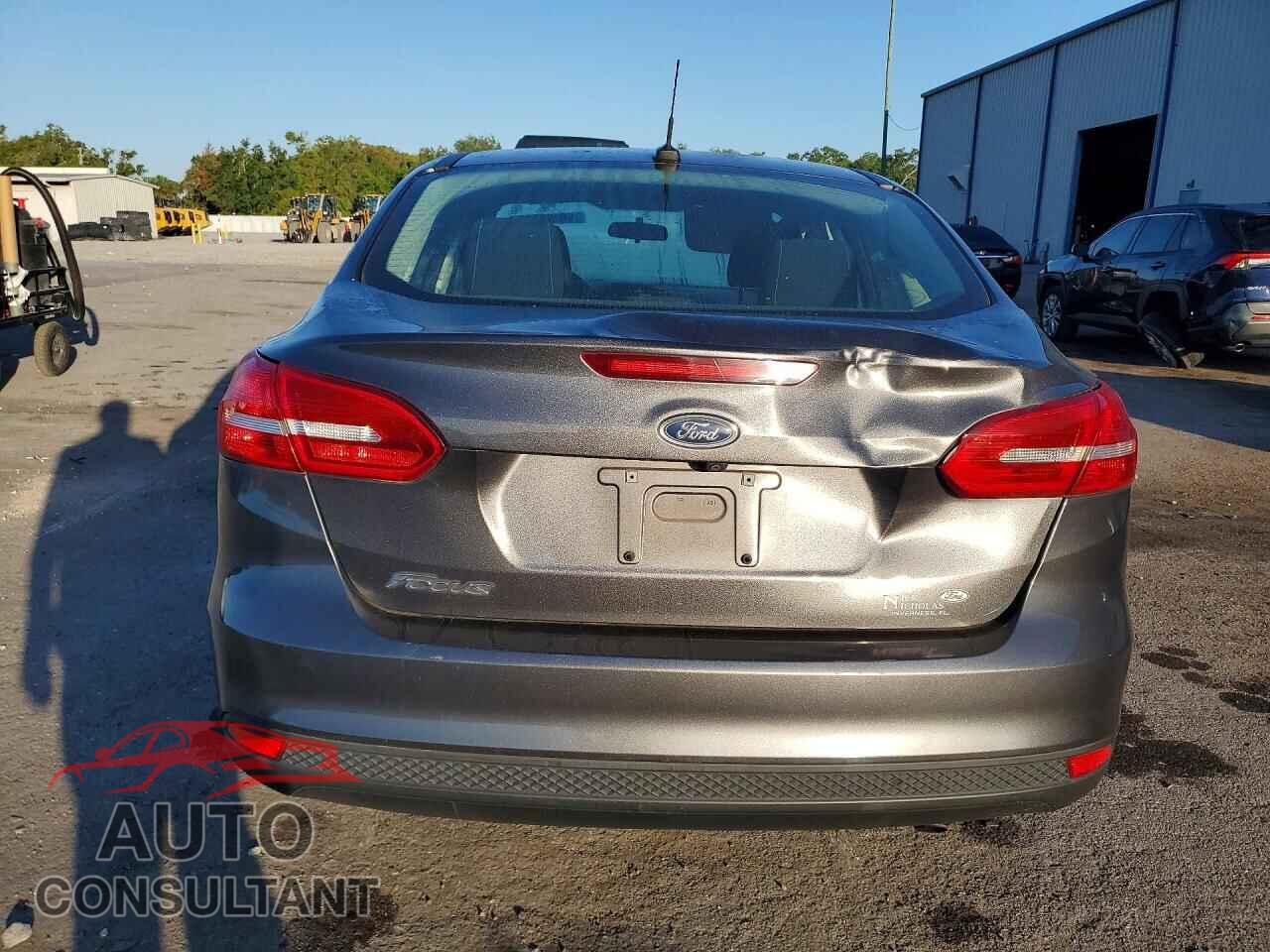 FORD FOCUS 2018 - 1FADP3E29JL234538