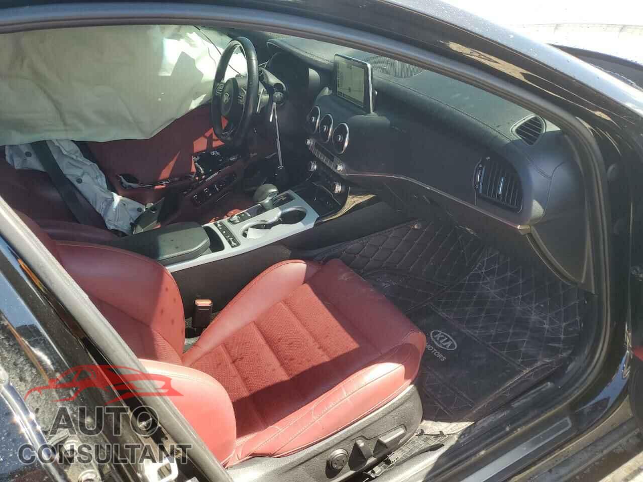 KIA STINGER 2018 - KNAE55LC6J6016743